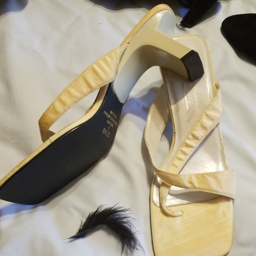Strapless Thong Sandle